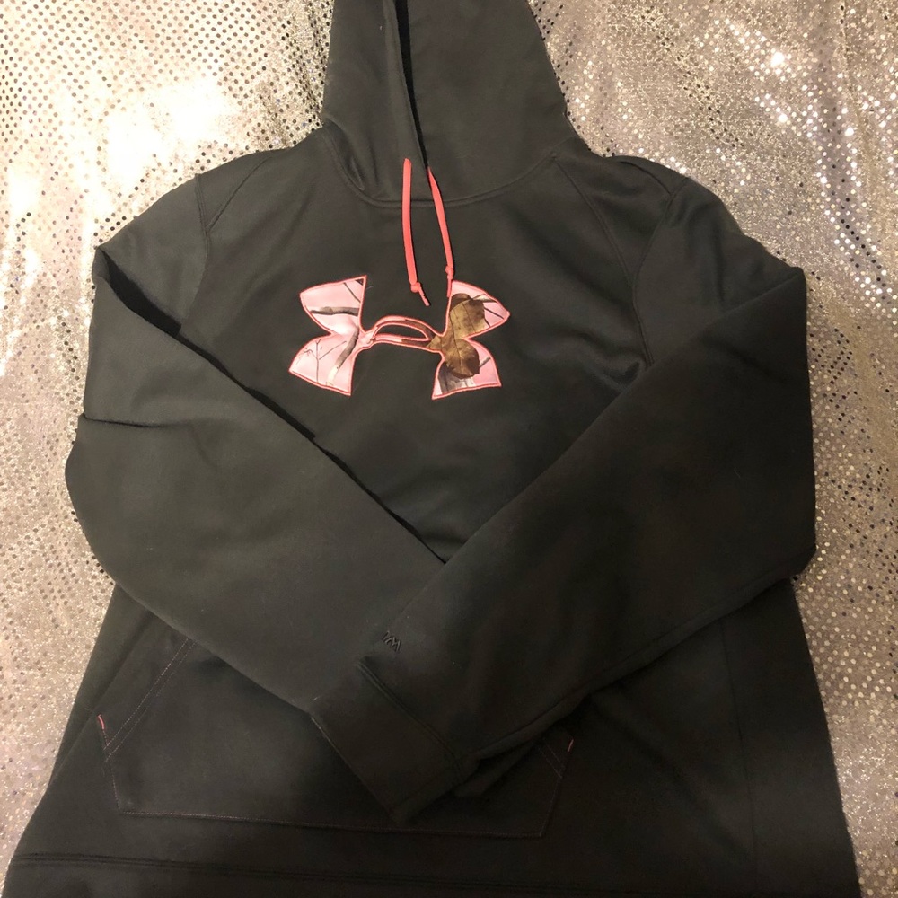 Under Armour Pink Realtree Logo NWOT